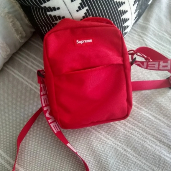 supreme ss18 backpack red